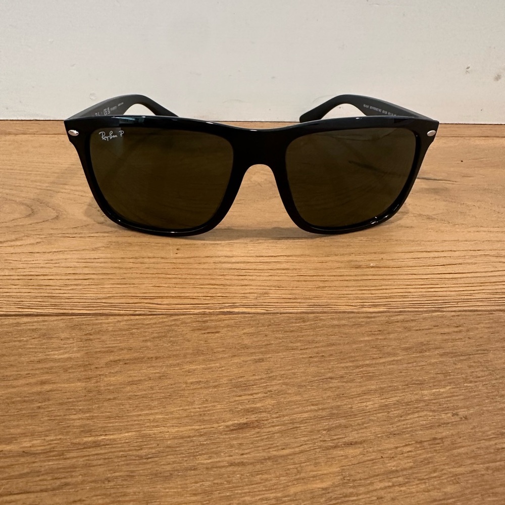 Ray-Ban Black Frame Men’s Sunglasses
